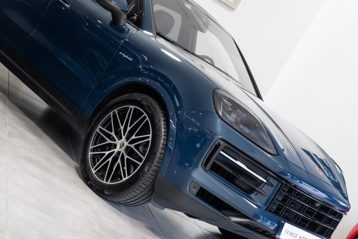 porsche-cayenne-2024-hibrido-a-gasolina-2995cc