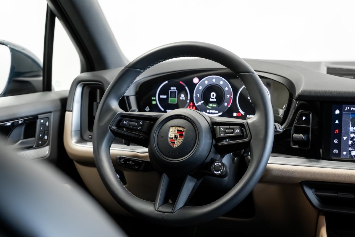 porsche-cayenne-2024-hibrido-a-gasolina-2995cc
