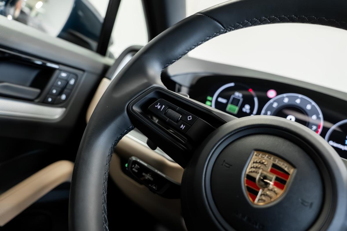 porsche-cayenne-2024-hibrido-a-gasolina-2995cc