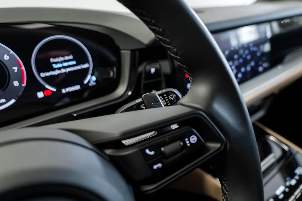 porsche-cayenne-2024-hibrido-a-gasolina-2995cc