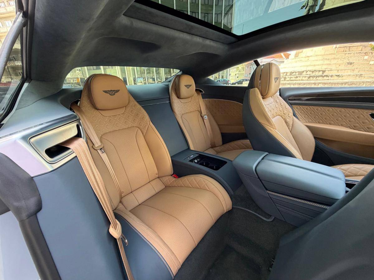 bentley-continental-2023-gasolina-3996cc
