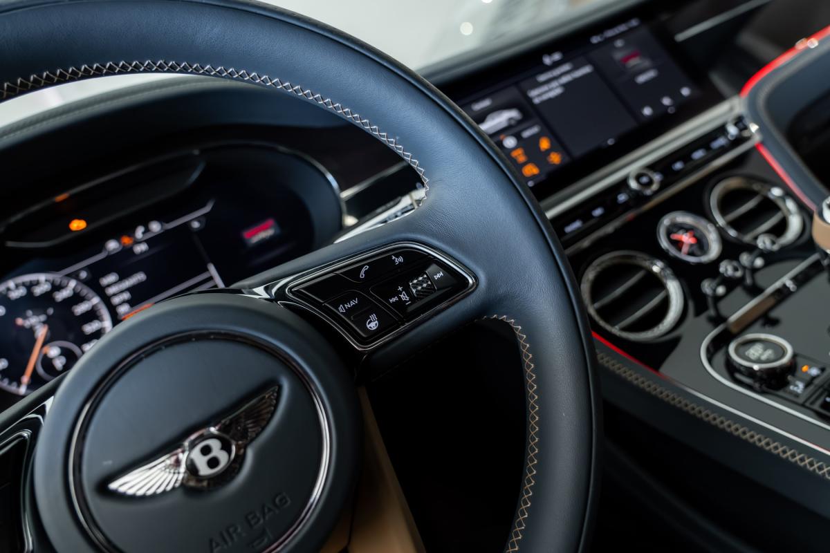 bentley-continental-2023-gasolina-3996cc