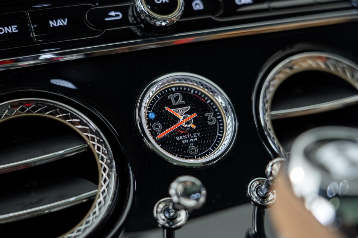 bentley-continental-2023-gasolina-3996cc