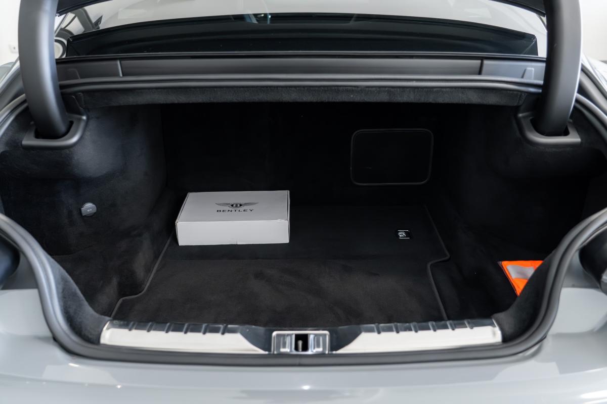 bentley-continental-2023-gasolina-3996cc