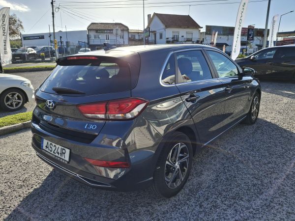 hyundai-i30-2022-gasolina-998cc