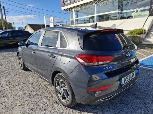 hyundai-i30-2022-gasolina-998cc