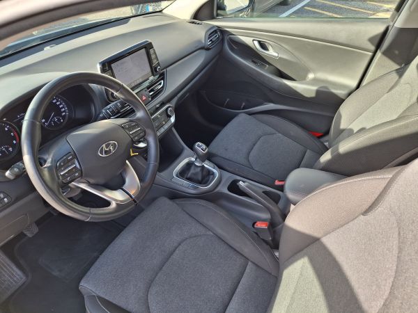 hyundai-i30-2022-gasolina-998cc