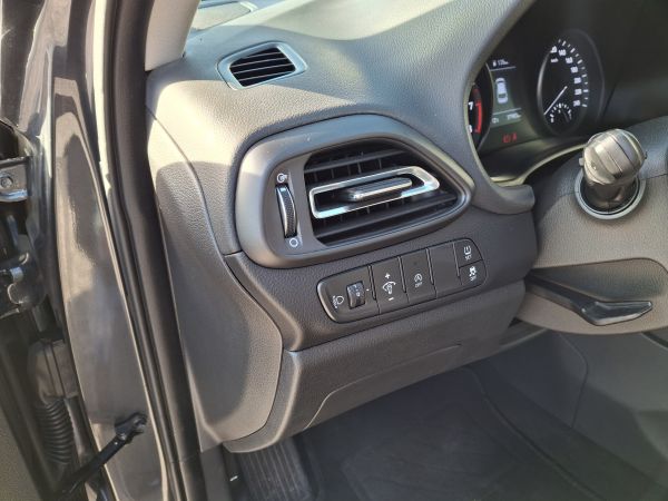 hyundai-i30-2022-gasolina-998cc