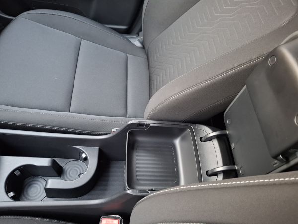 hyundai-kauai-2024-gasolina-998cc