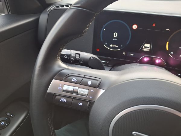hyundai-kauai-2024-gasolina-998cc