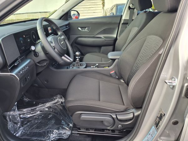 hyundai-kauai-2025-gasolina-998cc