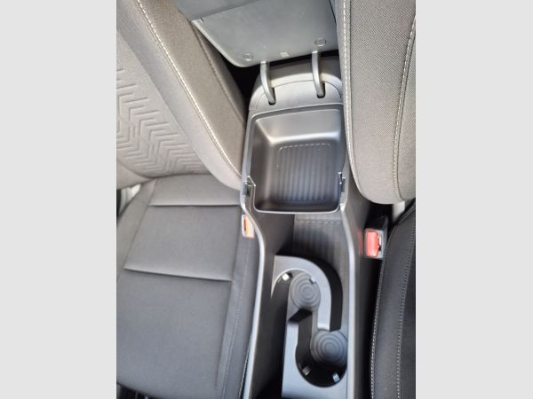 hyundai-kauai-2025-gasolina-998cc