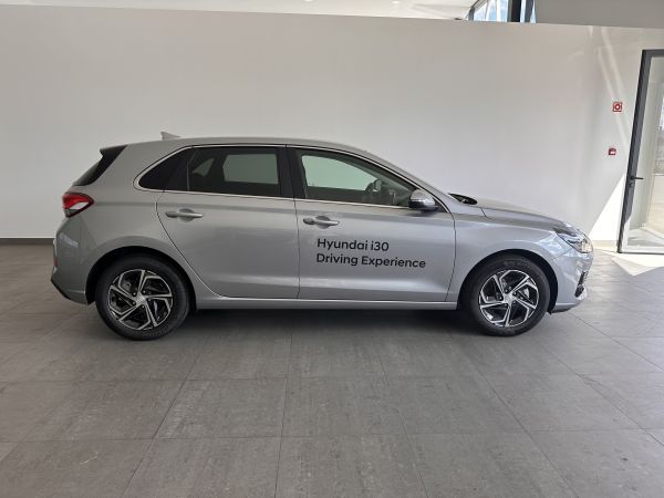 hyundai-i30-2024-gasolina-998cc