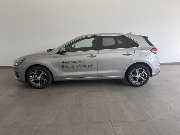 hyundai-i30-2024-gasolina-998cc