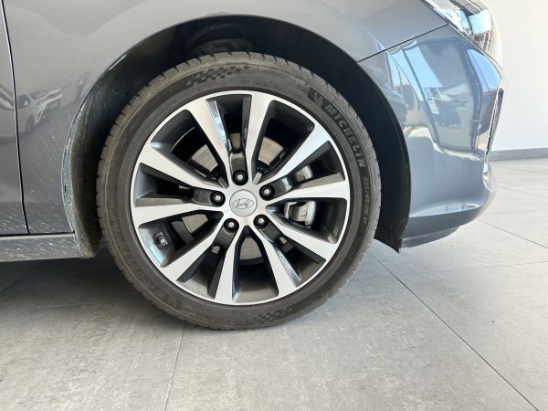 hyundai-i30-2017-diesel-1582cc