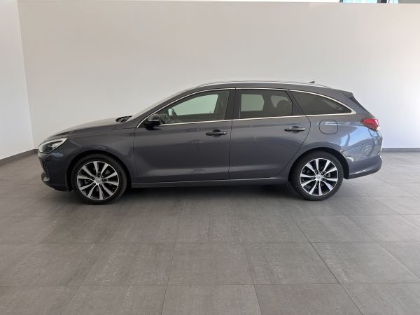 hyundai-i30-2017-diesel-1582cc