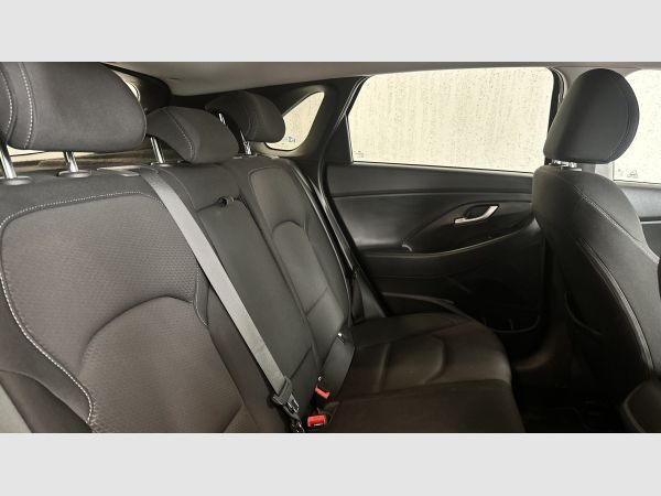hyundai-i30-2019-diesel-1598cc