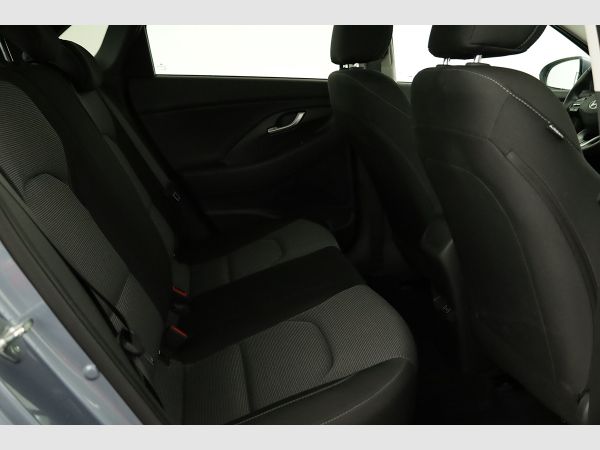 hyundai-i30-2024-gasolina-998cc
