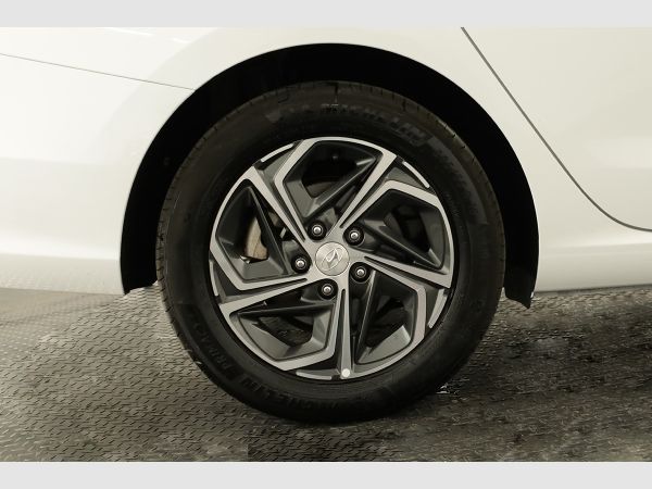 hyundai-i30-2024-gasolina-998cc