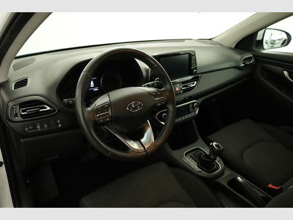 hyundai-i30-2024-gasolina-998cc