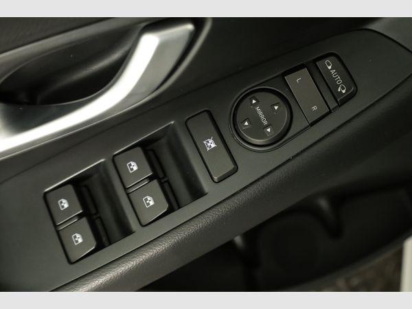 hyundai-i30-2024-gasolina-998cc
