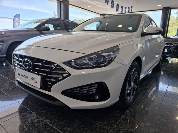 hyundai-i30-2023-gasolina-998cc