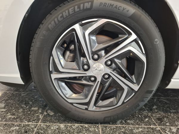 hyundai-i30-2023-gasolina-998cc