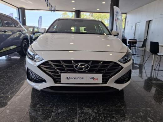 hyundai-i30-2023-gasolina-998cc