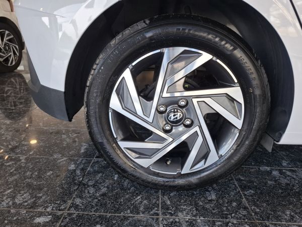 hyundai-i20-2024-gasolina-1197cc