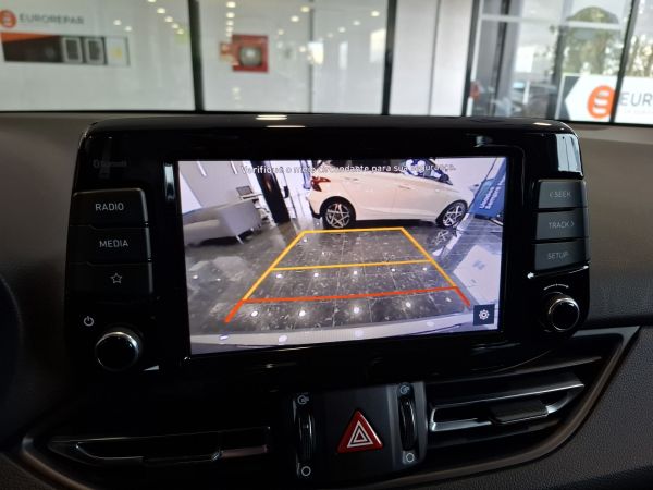 hyundai-i30-2023-gasolina-998cc