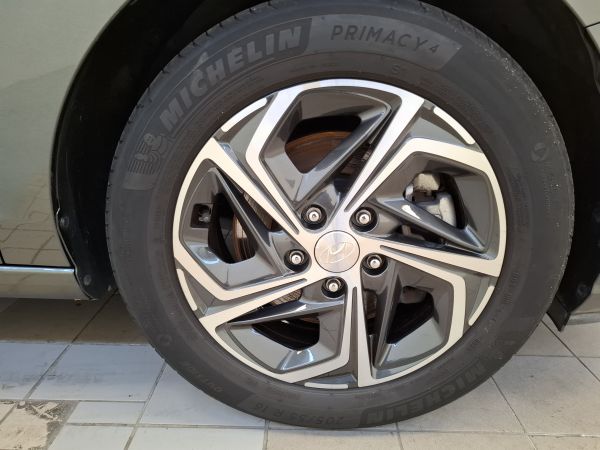 hyundai-i30-2023-gasolina-998cc