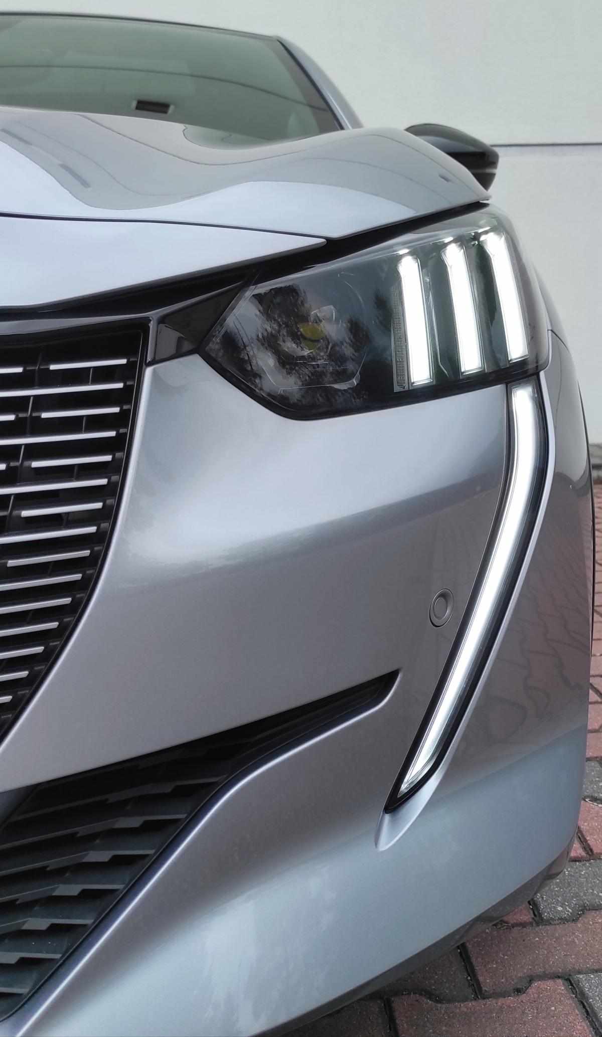 peugeot-e-208-ev-50-kwh-2022-eletrico