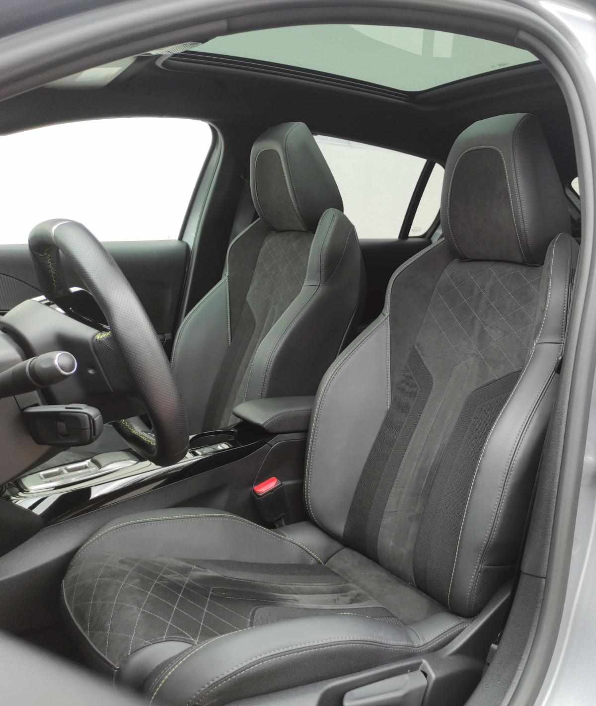 peugeot-e-208-ev-50-kwh-2022-eletrico