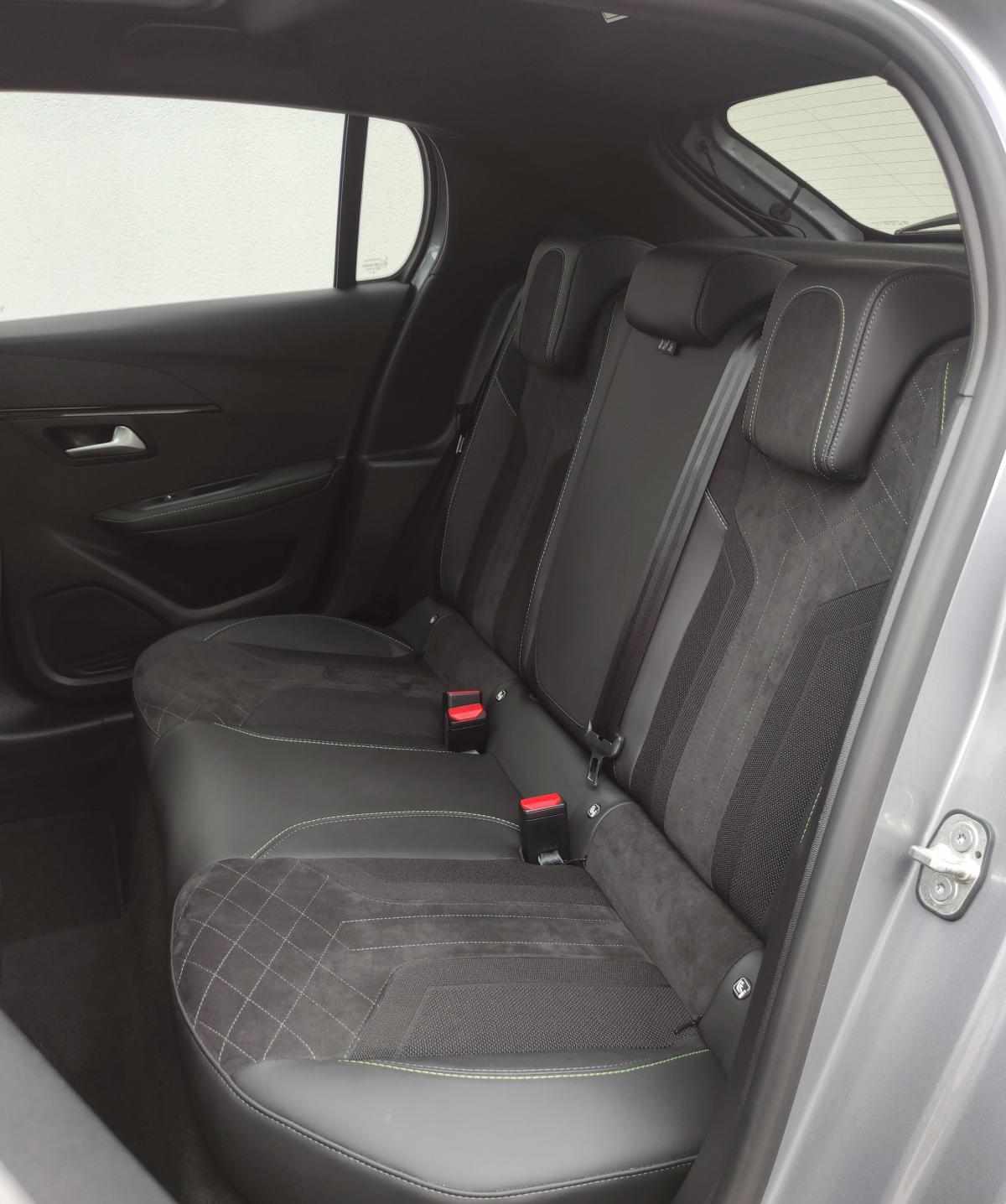 peugeot-e-208-ev-50-kwh-2022-eletrico