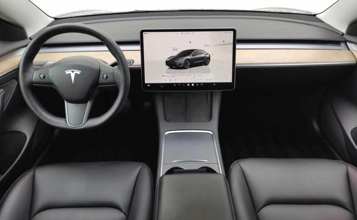 tesla-model-3-standard-range-2022-eletrico