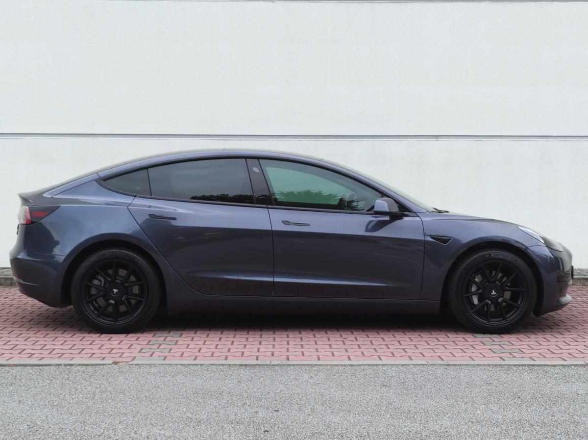 tesla-model-3-standard-range-2022-eletrico