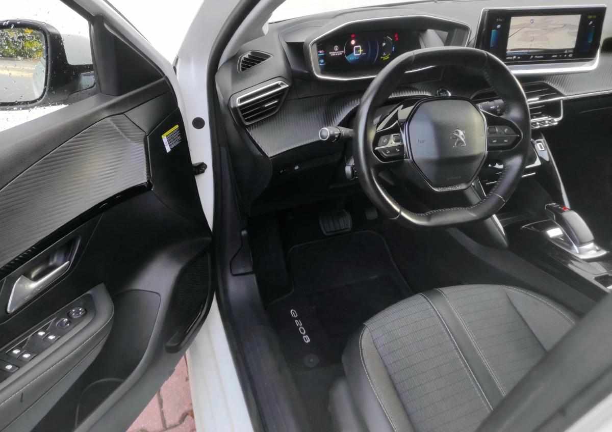 peugeot-e-208-ev-50-kwh-2020-eletrico