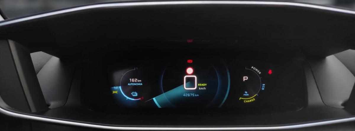 peugeot-e-208-ev-50-kwh-2020-eletrico