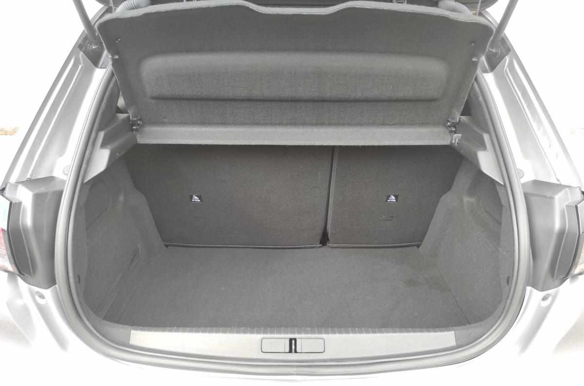 peugeot-e-208-ev-50-kwh-2020-eletrico