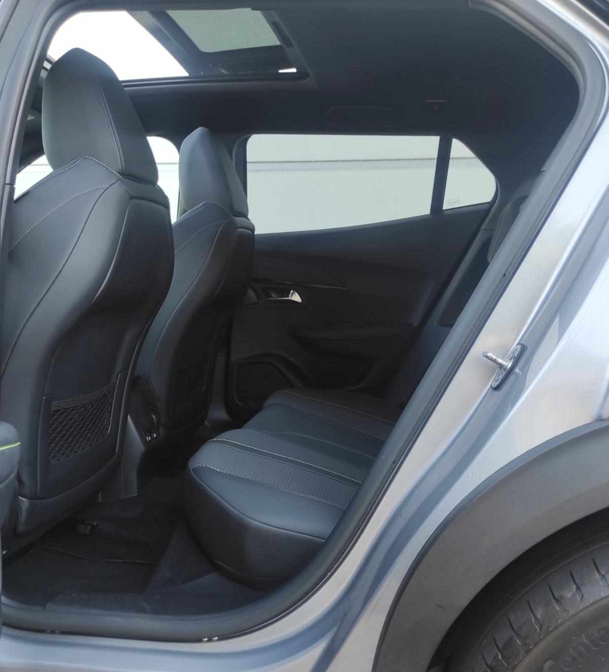 peugeot-e-2008-gt-ev-50kwh-2022-eletrico