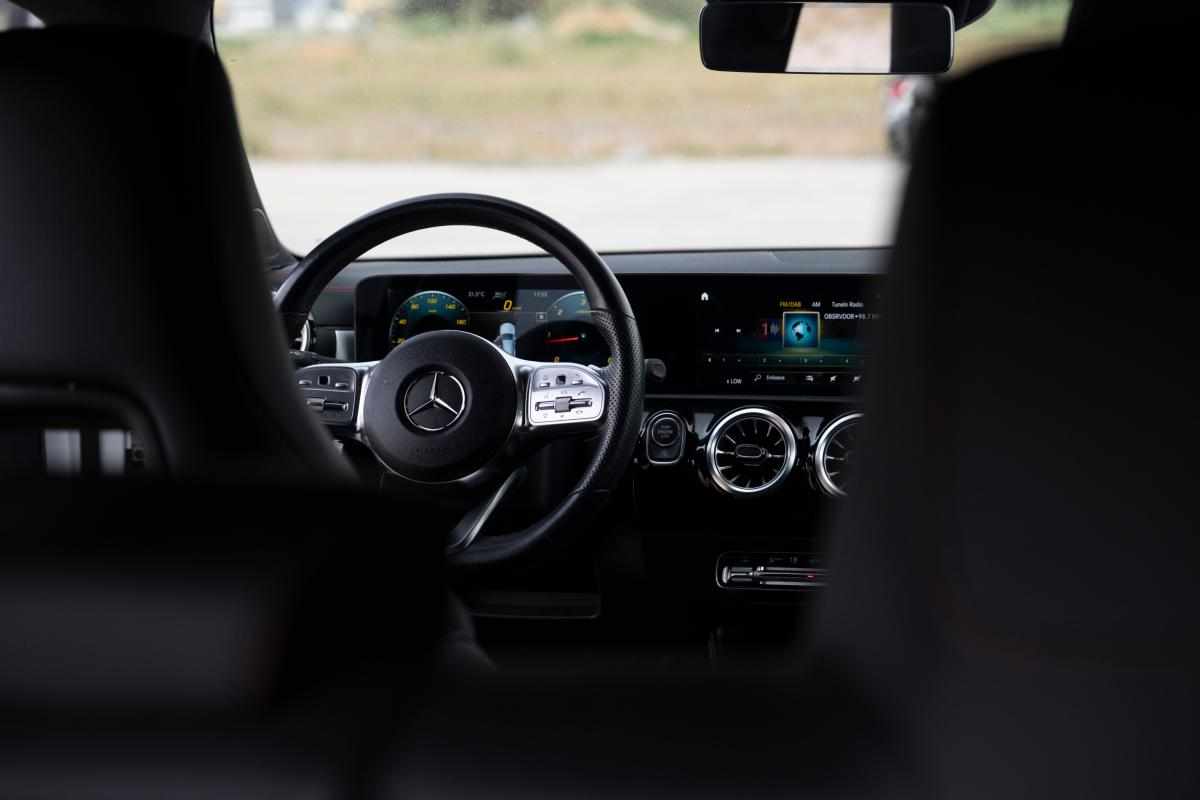 mercedes-benz-cla-200-d-2021-diesel-1950cc