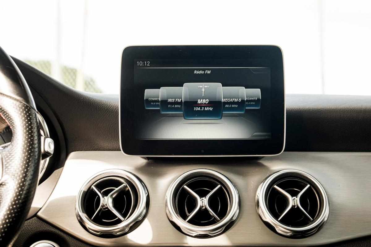 mercedes-benz-gla-200-d-2019-diesel-2143cc