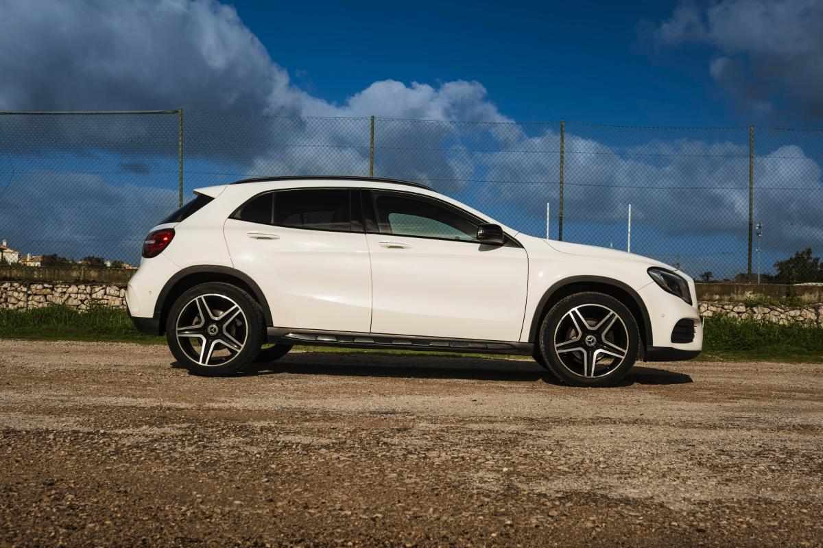 mercedes-benz-gla-200-d-2019-diesel-2143cc