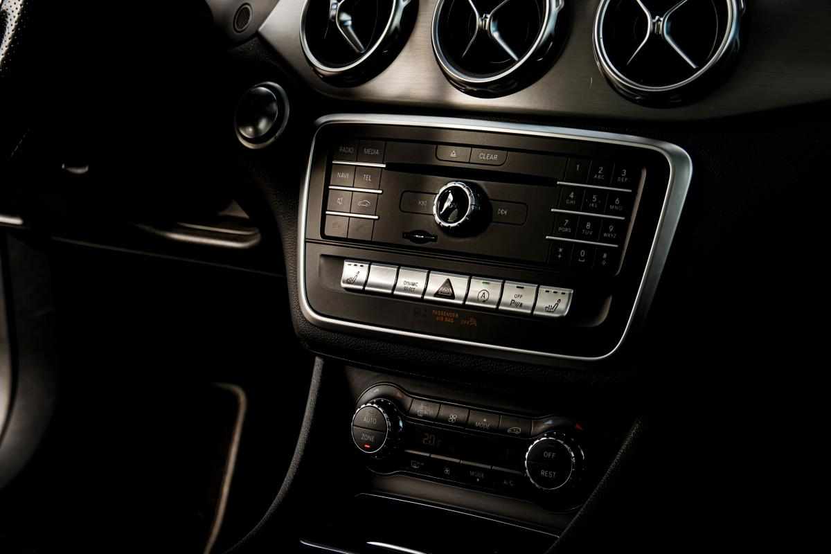 mercedes-benz-gla-200-d-2019-diesel-2143cc