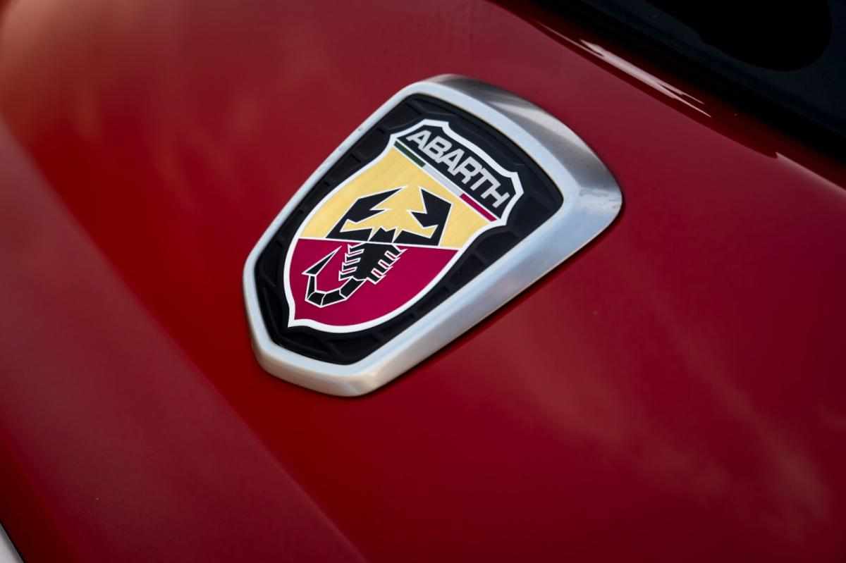 abarth-500-595-turismo-1-4-t-jet-2021-gasolina-1368cc
