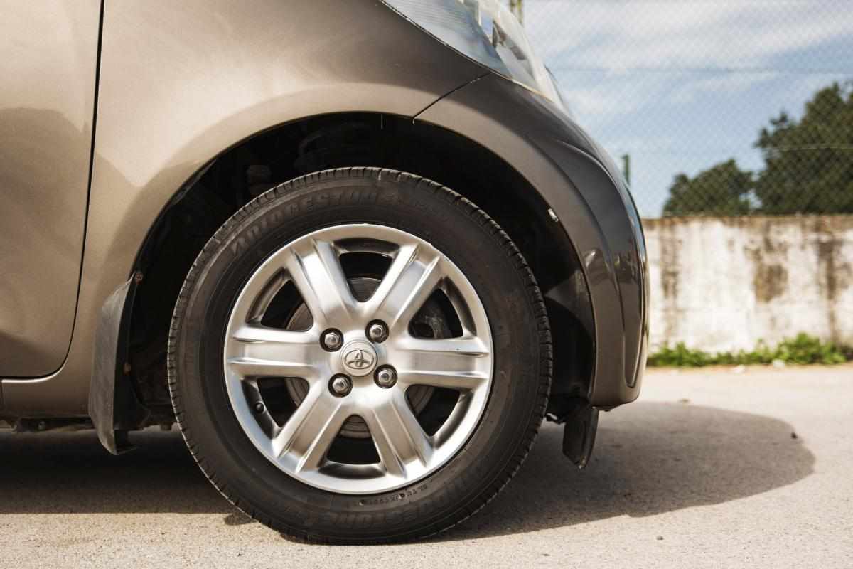 toyota-iq-1-0-vvt-i-2010-gasolina-998cc