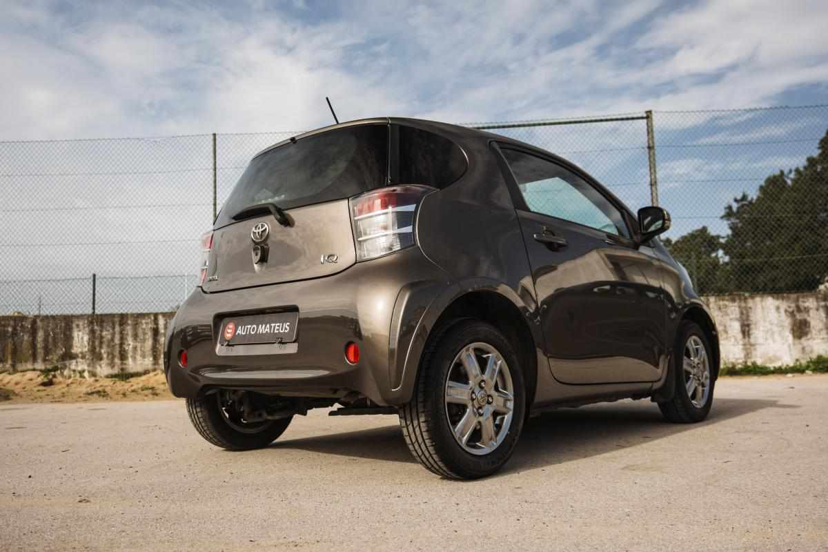 toyota-iq-1-0-vvt-i-2010-gasolina-998cc
