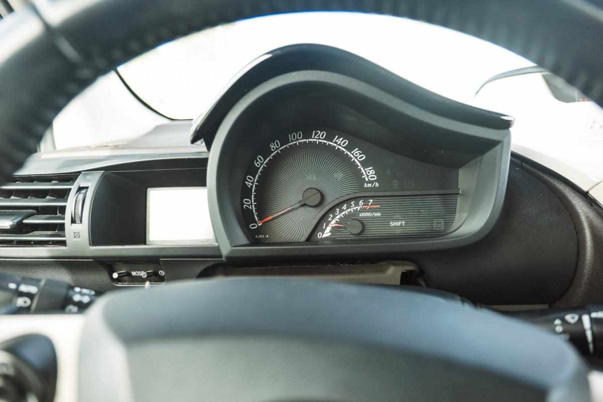 toyota-iq-1-0-vvt-i-2010-gasolina-998cc