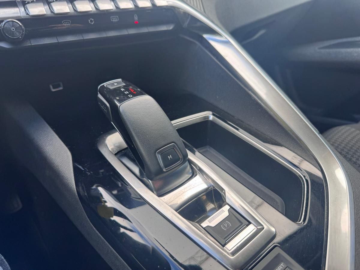 peugeot-5008-2020-gasolina-1199cc