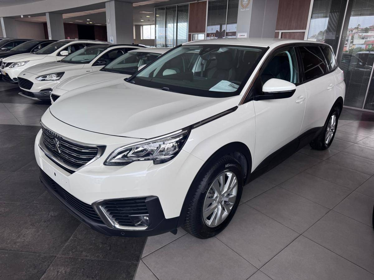 peugeot-5008-2020-gasolina-1199cc